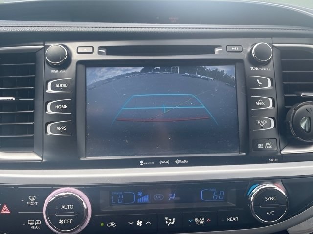 Used 2017 Blizzard Pearl Toyota XLE image 19