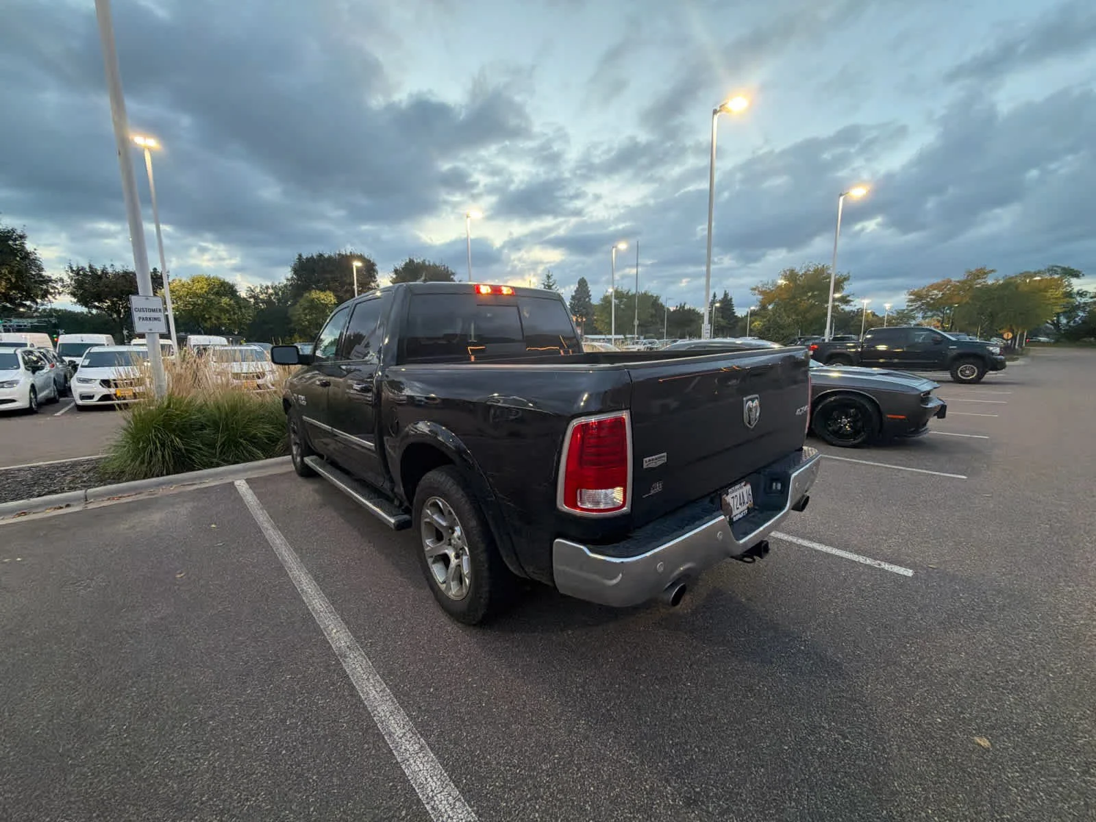 Used 2018 RAM Ram 1500 Pickup Laramie with VIN 1C6RR7NT7JS100053 for sale in Brooklyn Park, MN