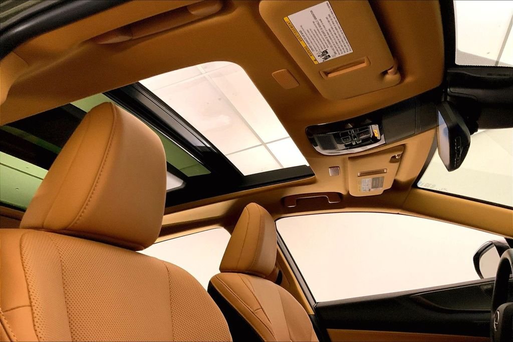Used 2025 Green Pearl Lexus 350 Luxury image 26