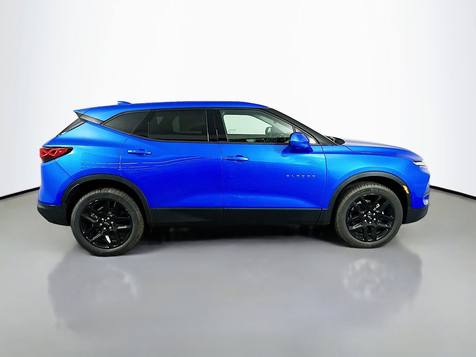 2025 Chevrolet Blazer 2LT - Photo 9