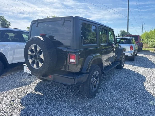 Used 2019 Black Jeep Unlimited Sahara image 5