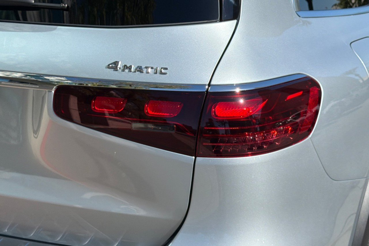 New 2026 Cirrus Silver Metallic Mercedes-Benz GLS 450 4MATIC® SUV image 28