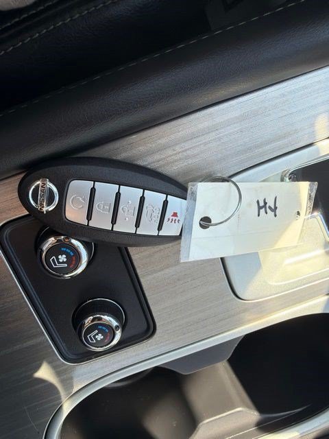 Used 2018 Magnetic Black Metallic Nissan Platinum image 22
