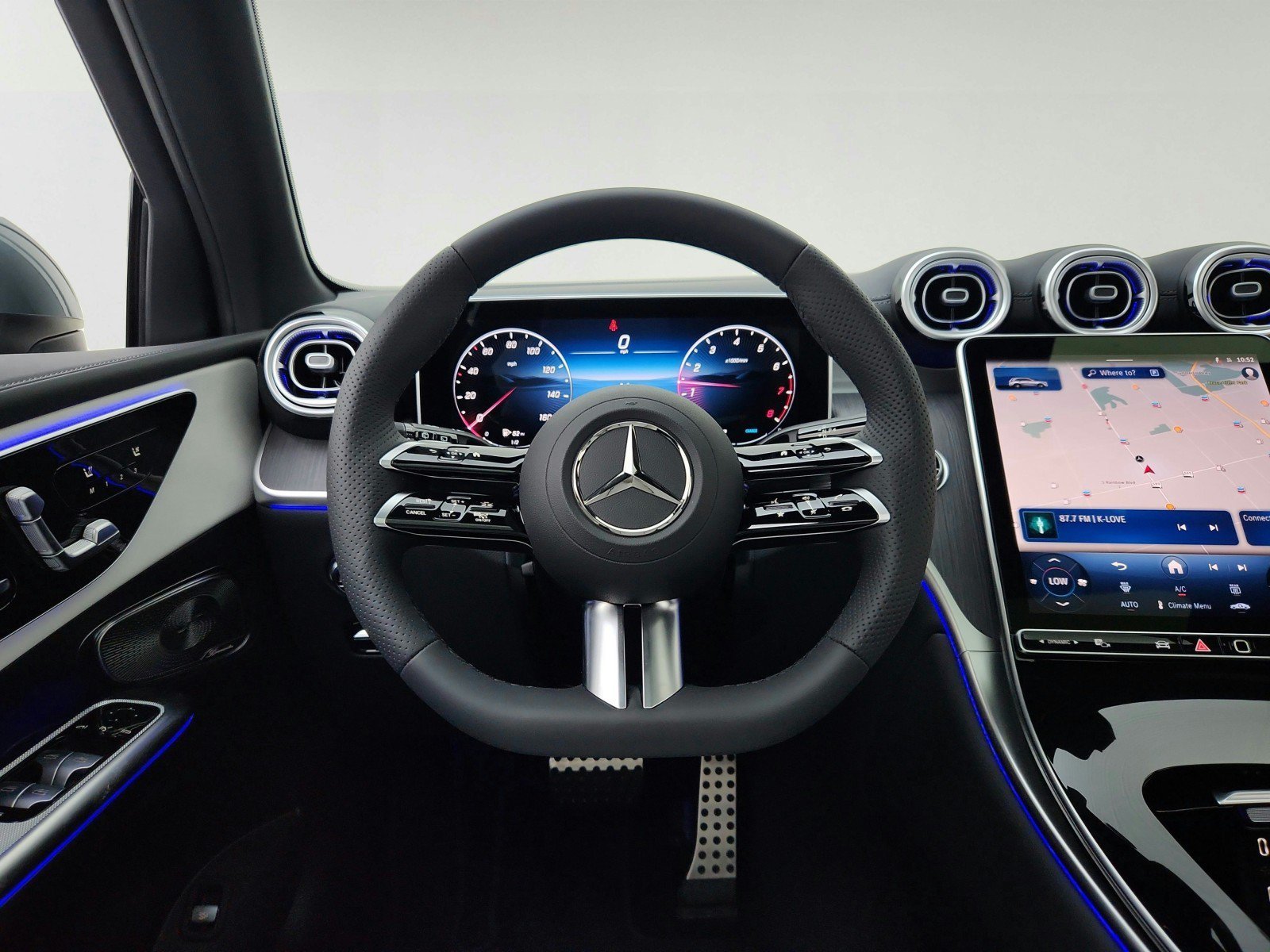 New 2026 Verde Silver Metallic Mercedes-Benz GLC 300 SUV image 51