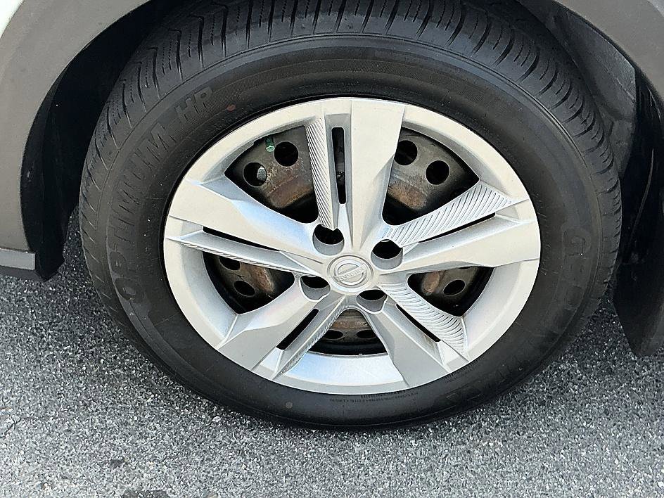 Used 2024 Fresh Powder Nissan S image 10