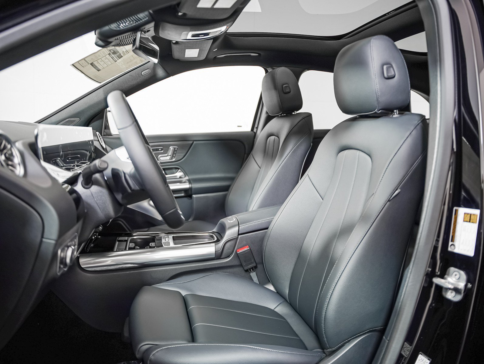 New 2026 Night Black Mercedes-Benz GLA 250 image 8