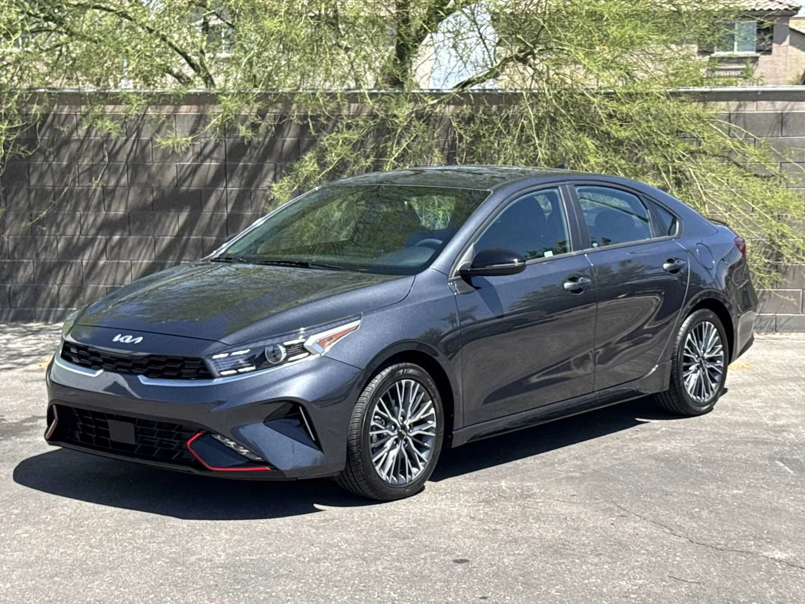 Used 2023 Gravity Gray Kia GT-Line image 4