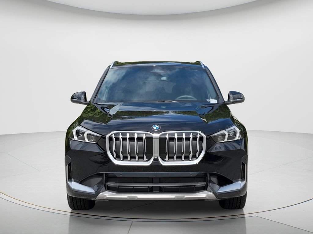 New 2027 Black BMW xDrive28i image 2
