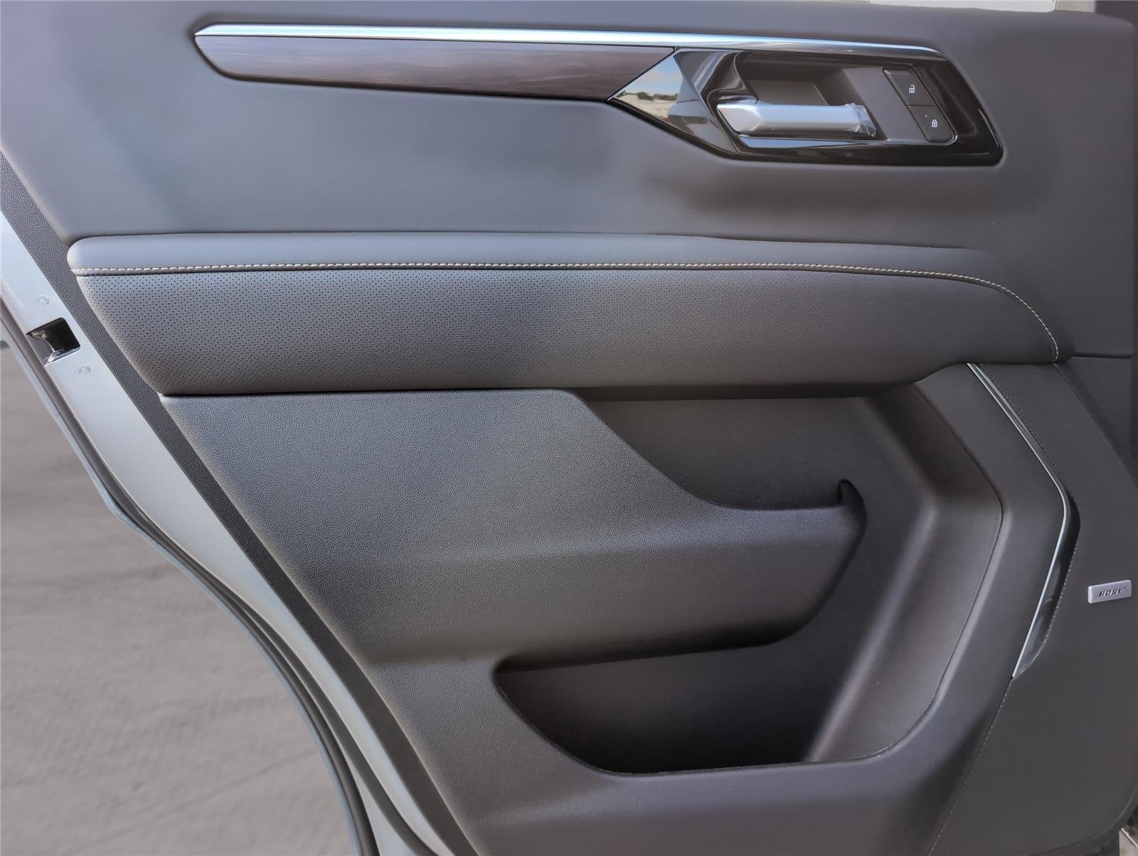 2026 Chevrolet Tahoe Premier - Photo 15