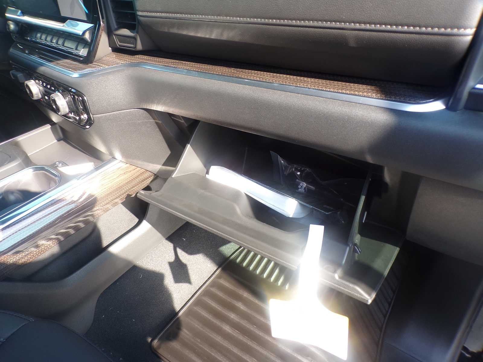 2026 Chevrolet Silverado 1500 RST - Photo 12