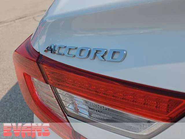 Used 2021 White Honda Base image 4