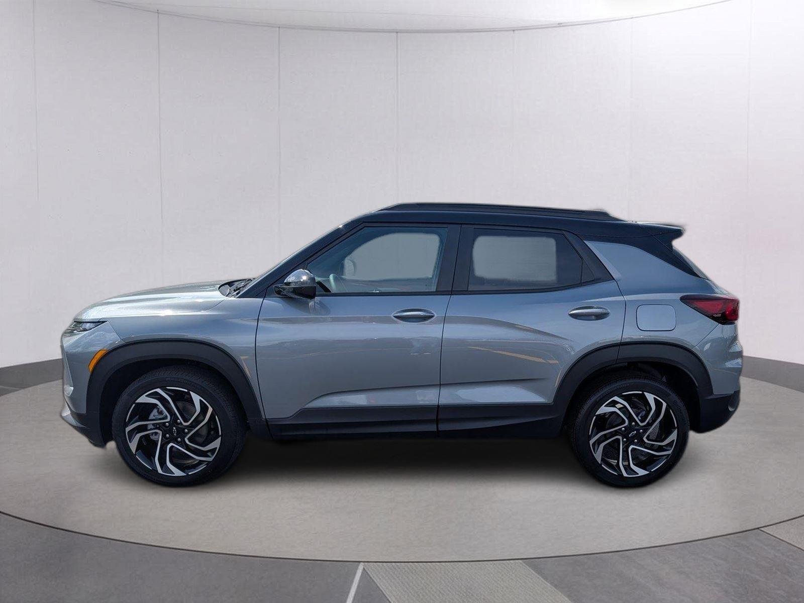 New 2026 Sterling Gray Metallic Chevrolet RS image 5