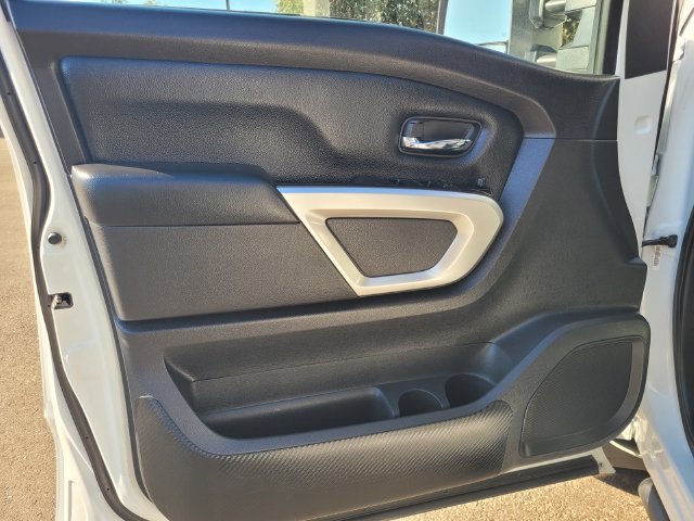 Used 2021 White Nissan SV image 18