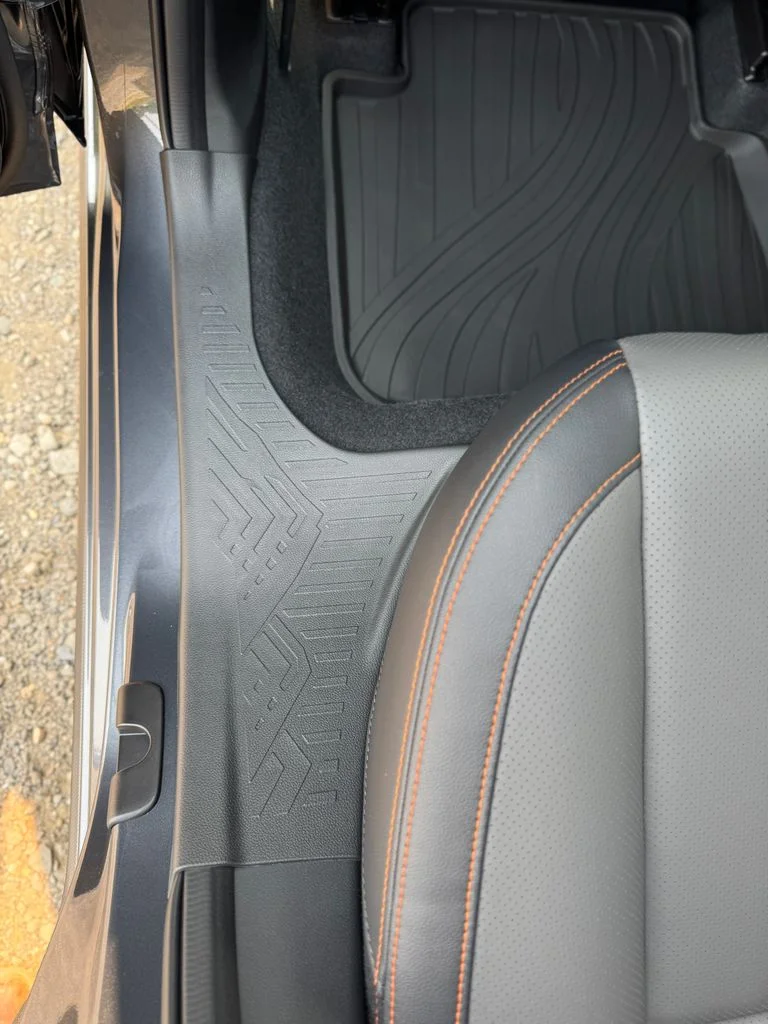 New 2026 MAGNETITE GRAY PEARL Subaru Limited Hybrid image 49