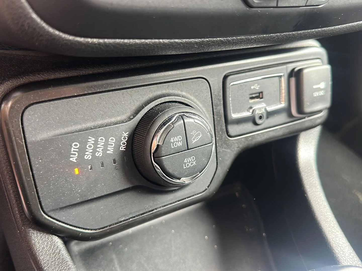 Used 2023 Colorado Red Clearcoat Jeep Trailhawk image 18