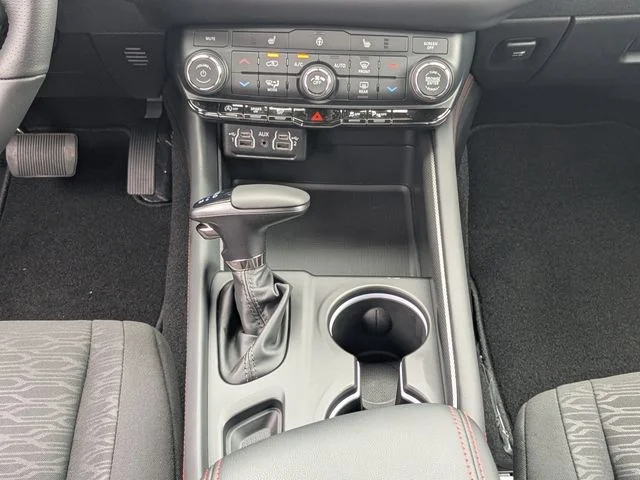 New 2026 White Knuckle Clear-Coat Exterior Paint Dodge GT image 20