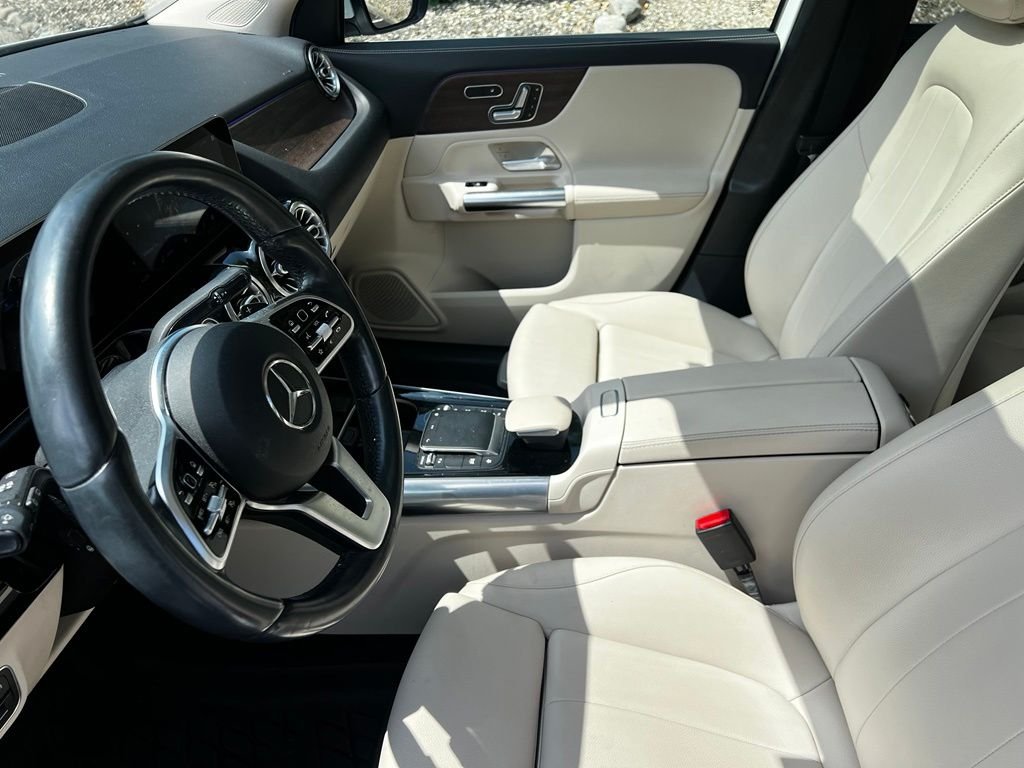 Certified Used 2021 White Mercedes-Benz GLA 250 image 7