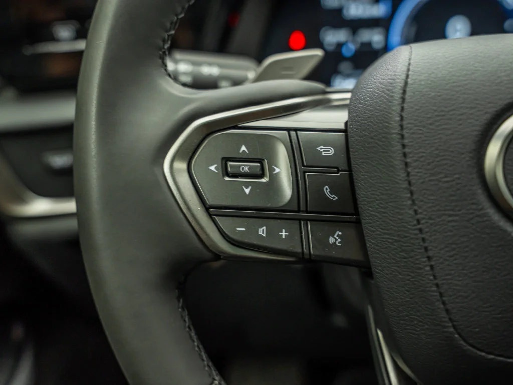 Certified Used 2024 IRIDIUM Lexus 300e Premium image 18