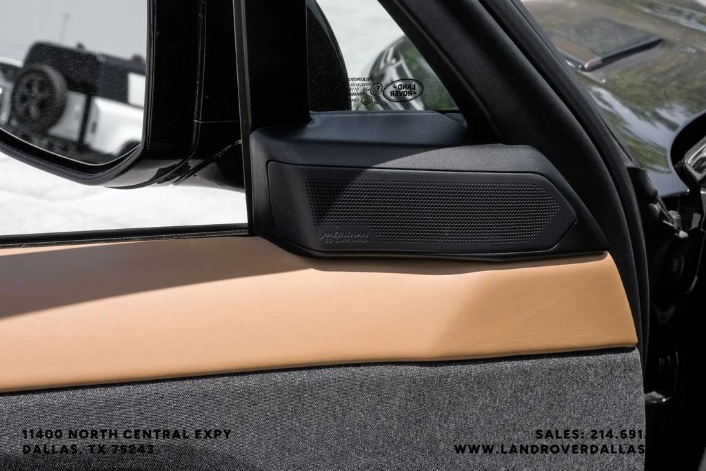 Certified Used 2024 SV Bespoke Match to Sample in Gloss Finish Land Rover Autobiography image 46