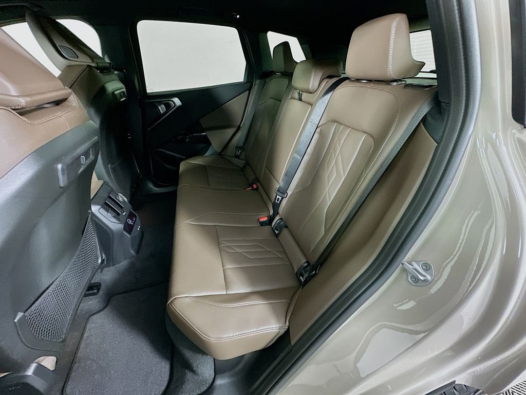 New 2026 Gray Metallic BMW 30 xDrive image 17