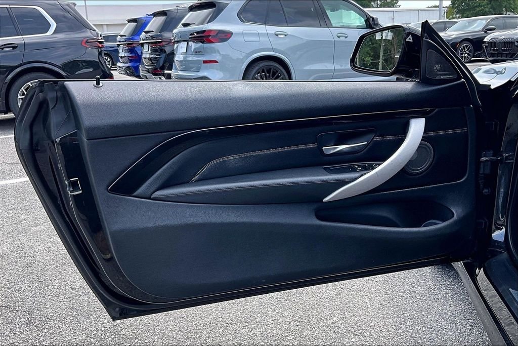 Used 2019 Black BMW 440i image 16
