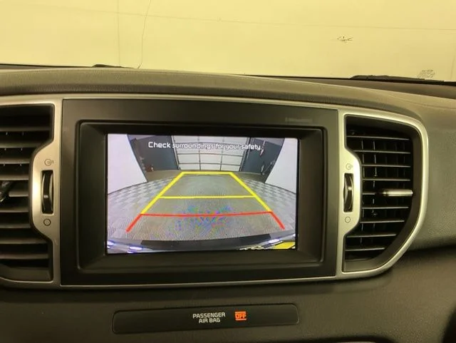 Used 2017 Red Kia EX image 20