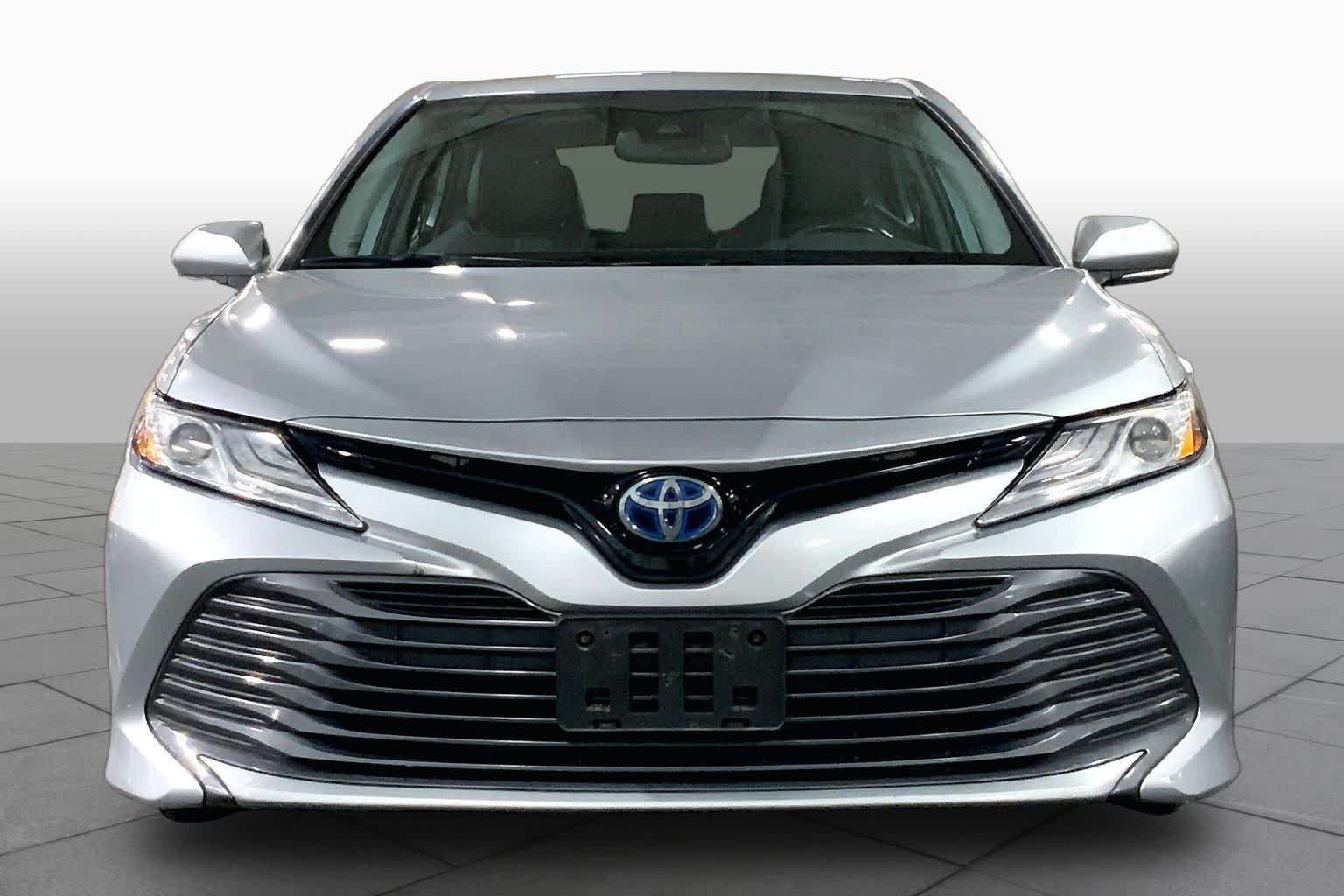 Certified Used 2020 Celestial Silver Metallic Toyota Hybrid XLE image 4