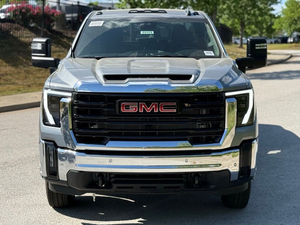 2026 GMC Sierra 3500HD Pro - Photo 8