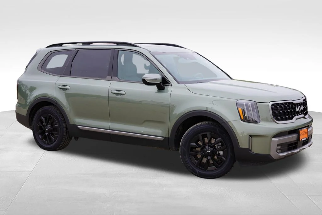 Used 2023 Green Kia SX X-Pro image 2