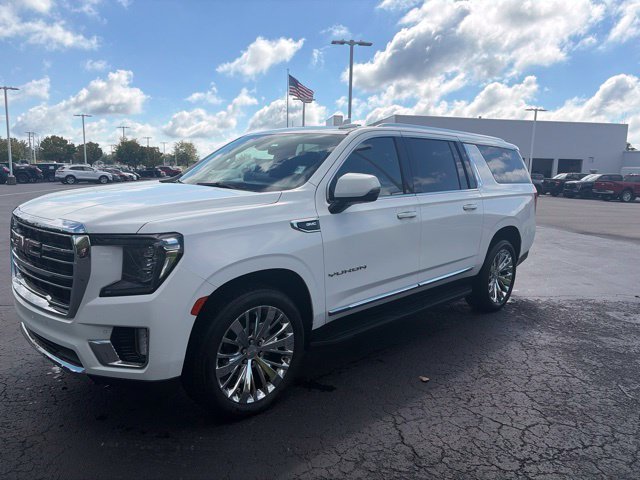 Used 2021 Summit White GMC SLT image 3