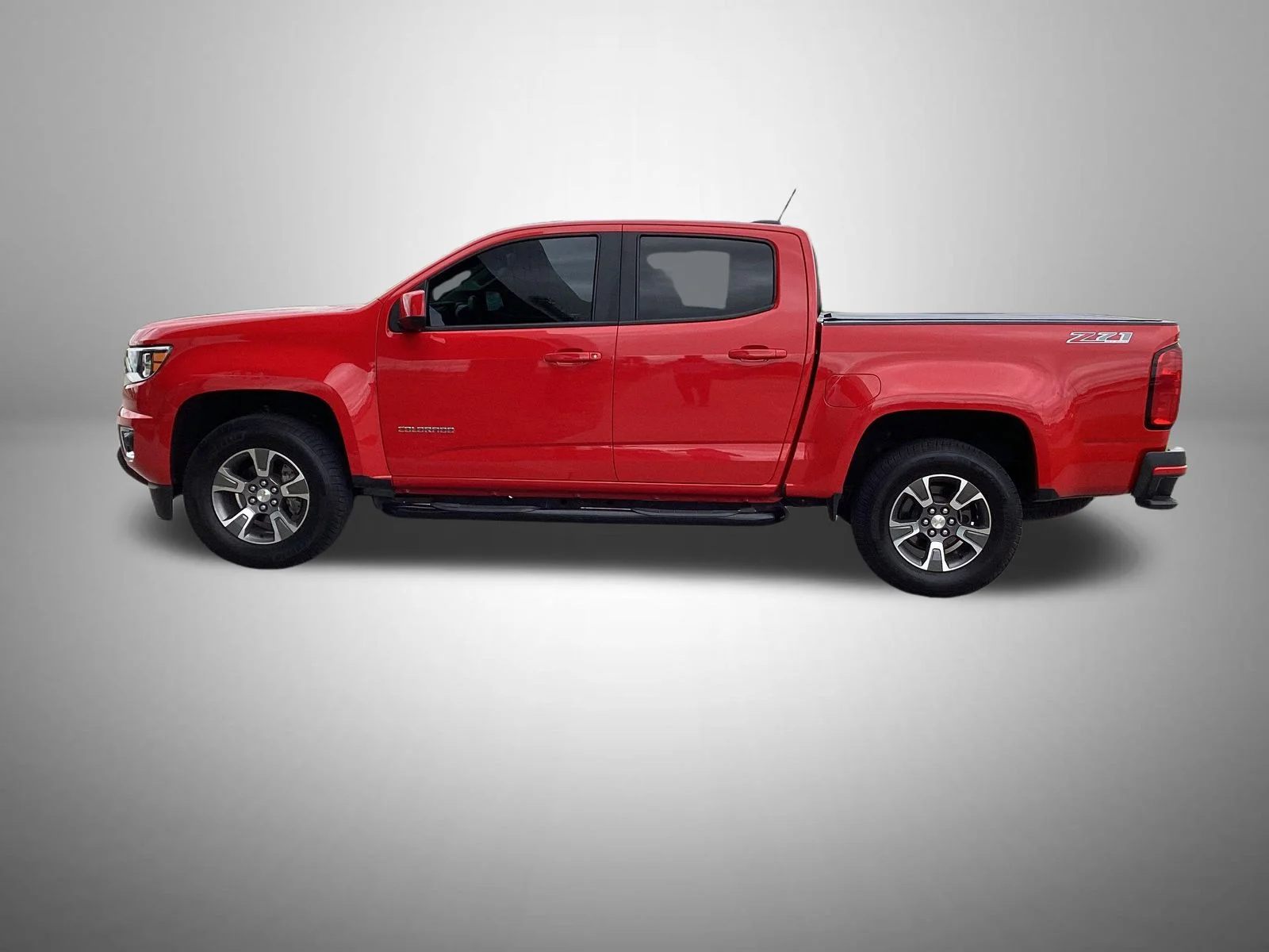 Used 2017 Red Chevrolet Z71 image 2