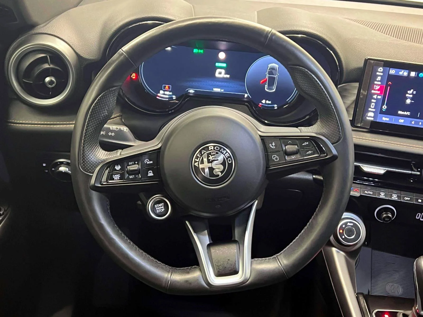 Used 2024 Milano White Alfa Romeo Ti image 14