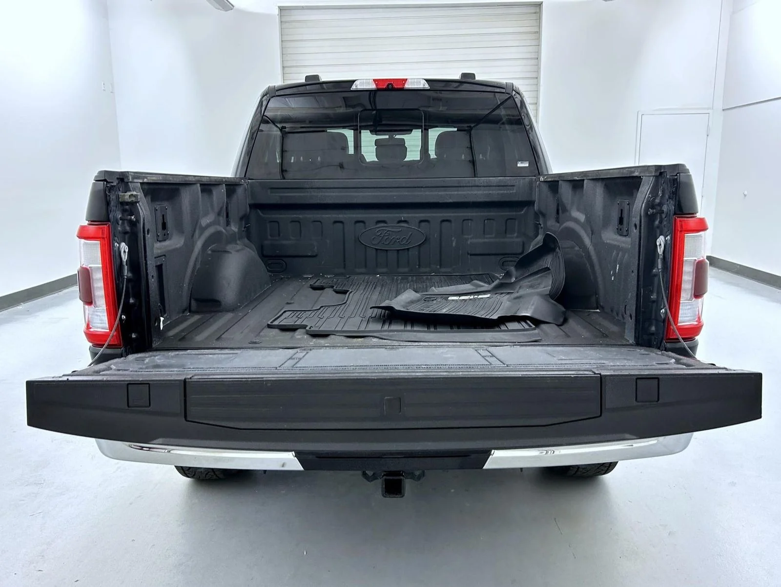 Used 2021 Black Ford King Ranch image 23
