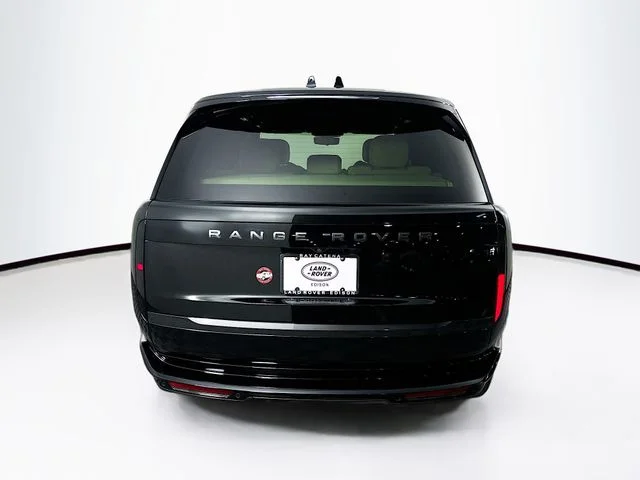 Certified Used 2025 Santorini Black Land Rover SE image 31