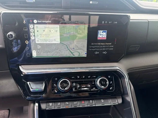 Used 2024 White GMC Denali image 25
