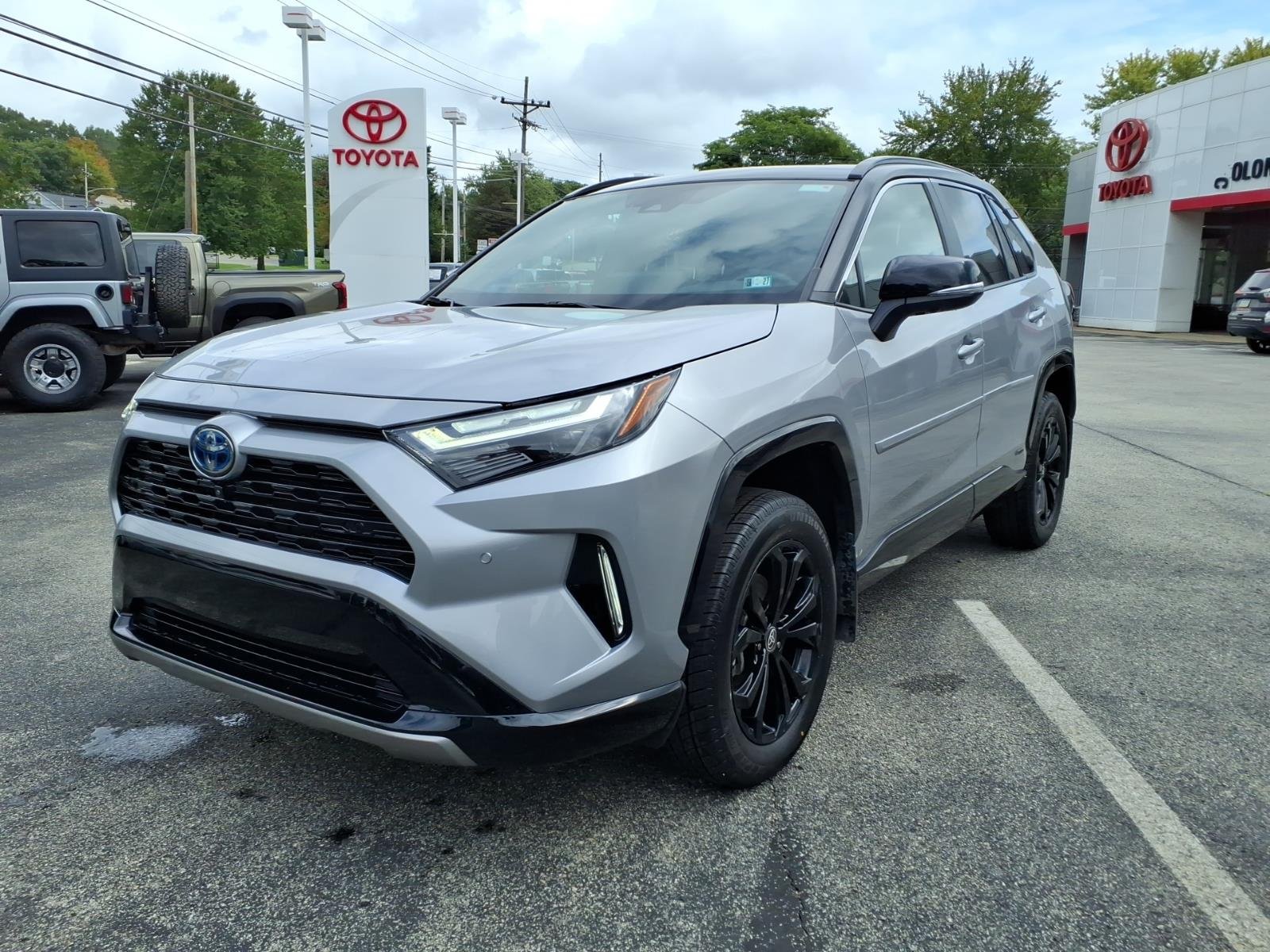Used 2023 Silver Sky Metallic/Midnight Black Metallic Toyota Hybrid XSE image 8