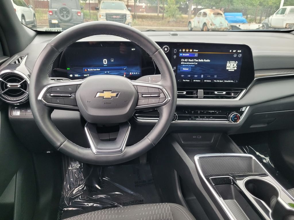 2025 Chevrolet Equinox LT - Photo 19
