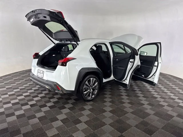 Used 2019 White Lexus 200 F SPORT image 20