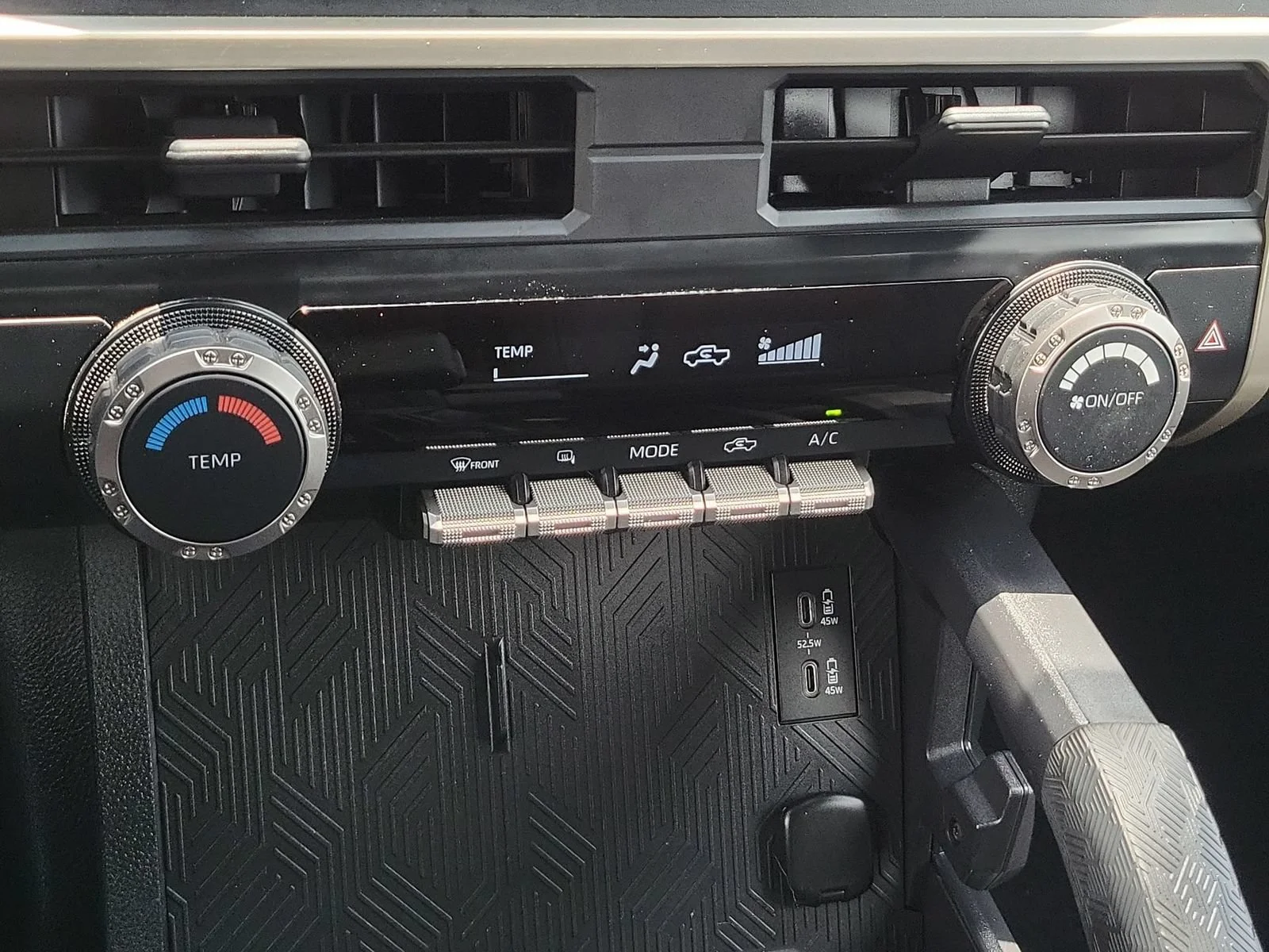 2024 Toyota Tacoma SR - Photo 35