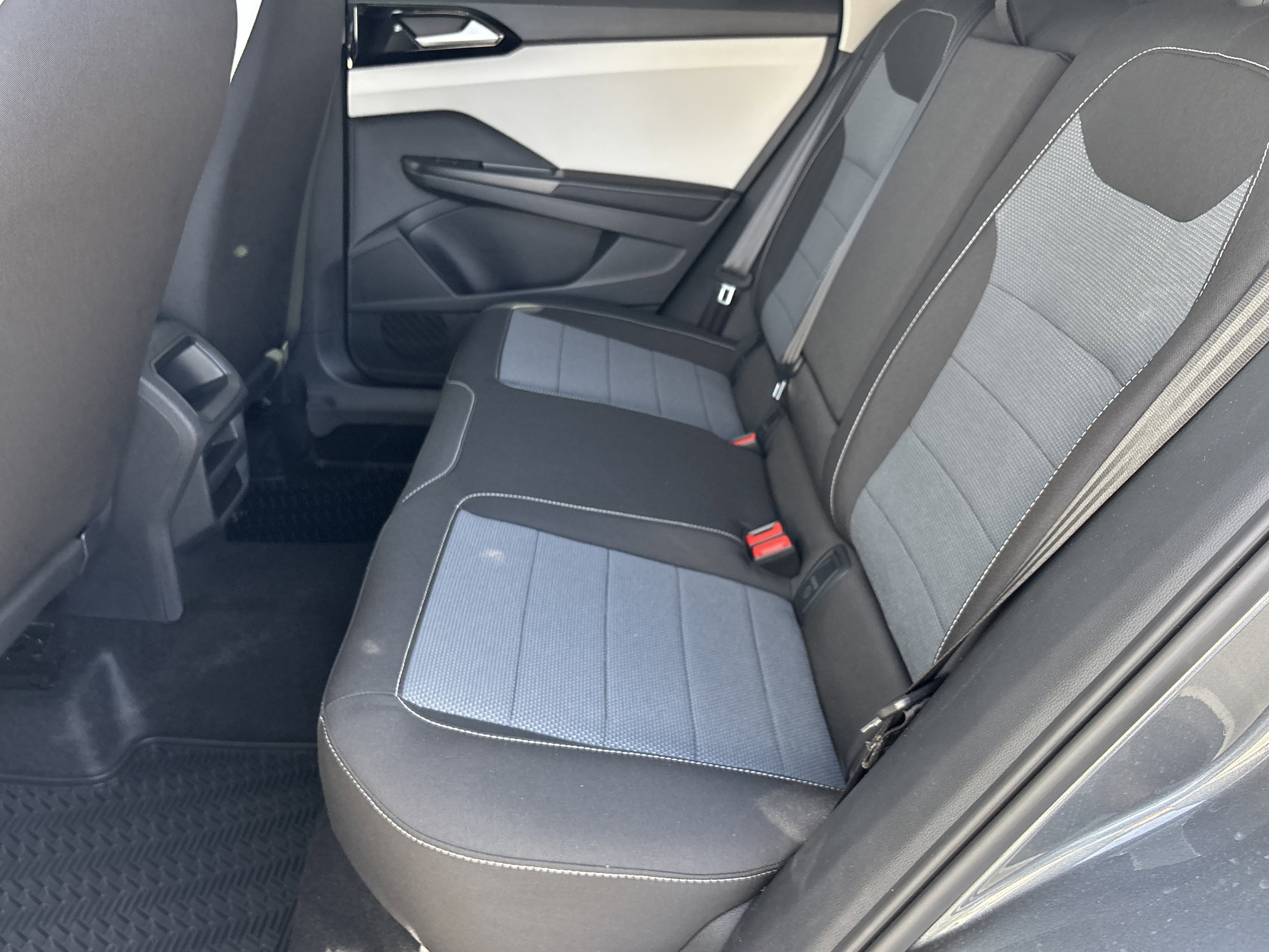 New 2026 Platinum Gray Metallic Volkswagen S image 13