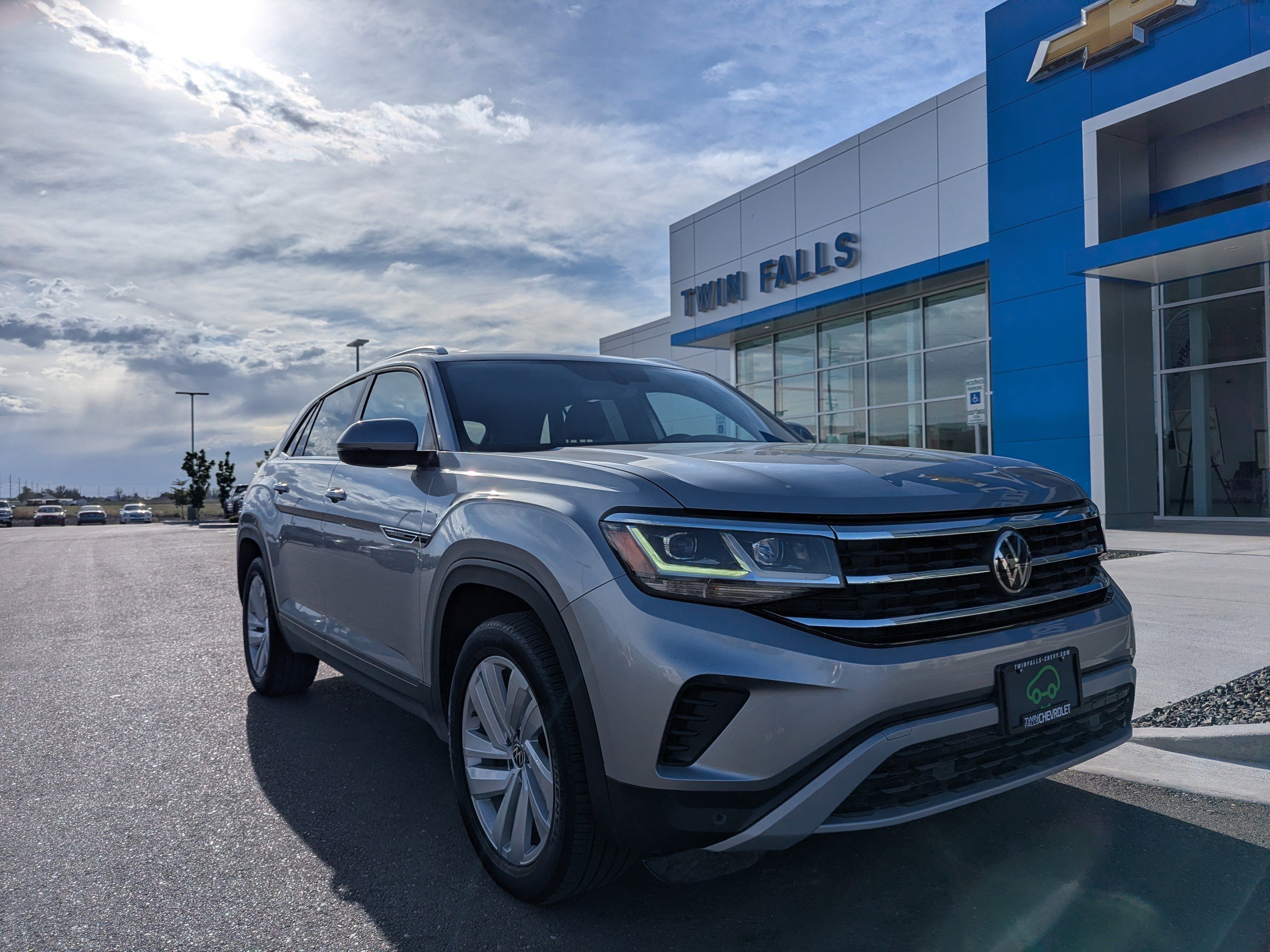 2023 Volkswagen Atlas Cross Sport 3.6L V6 SE w/Tech 4MOTION's photo