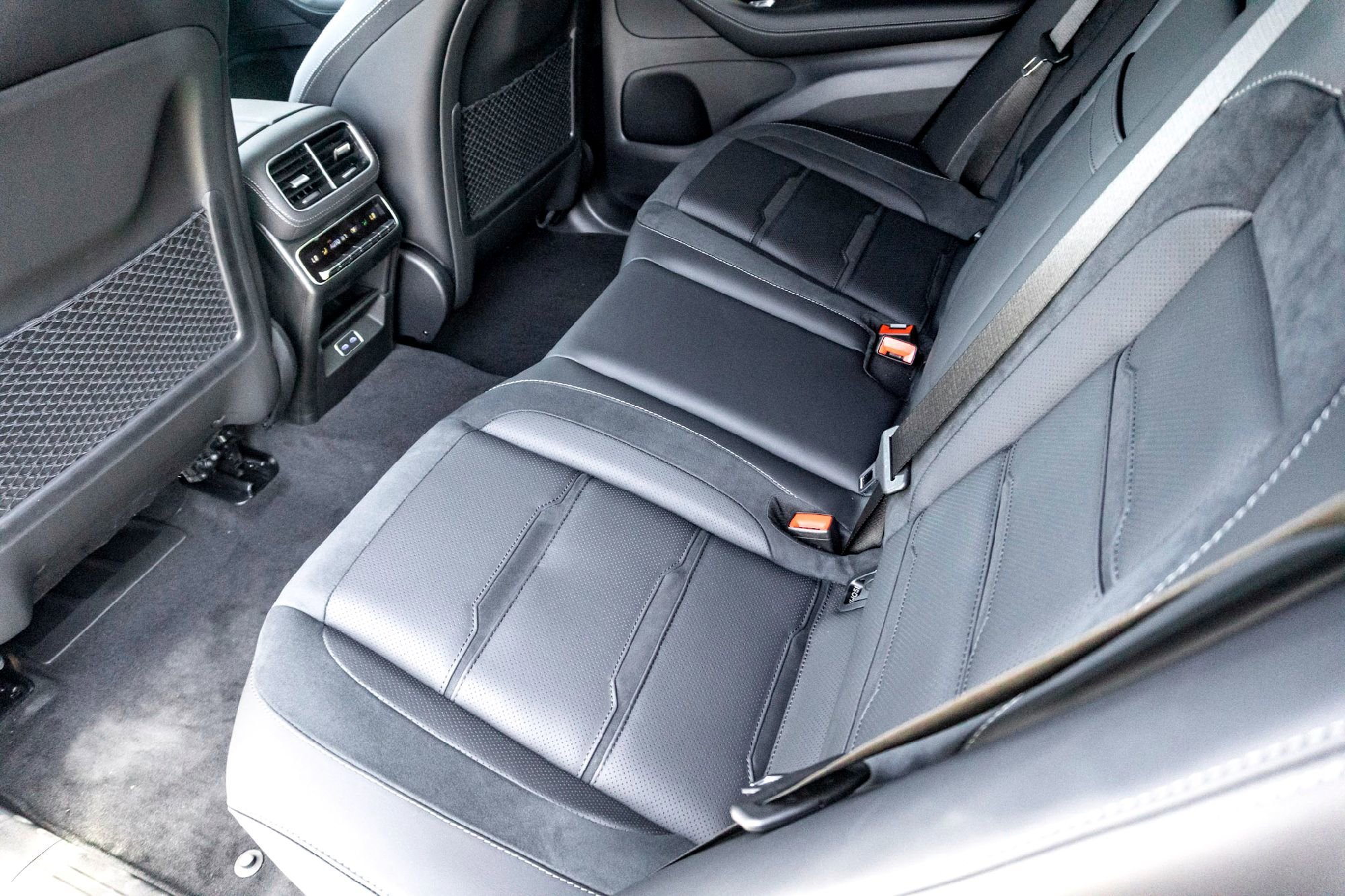 New 2026 Twilight Blue Metallic Mercedes-Benz AMG® GLE 53 4MATIC+ SUV image 18