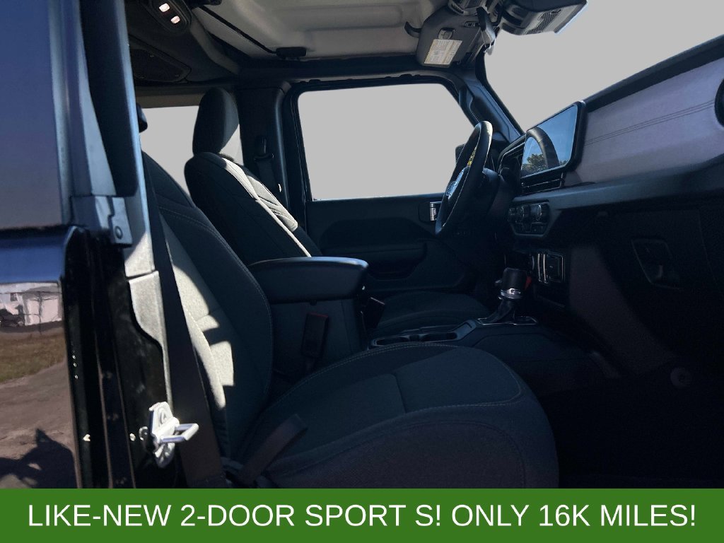 Used 2024 Black Jeep Sport S image 15