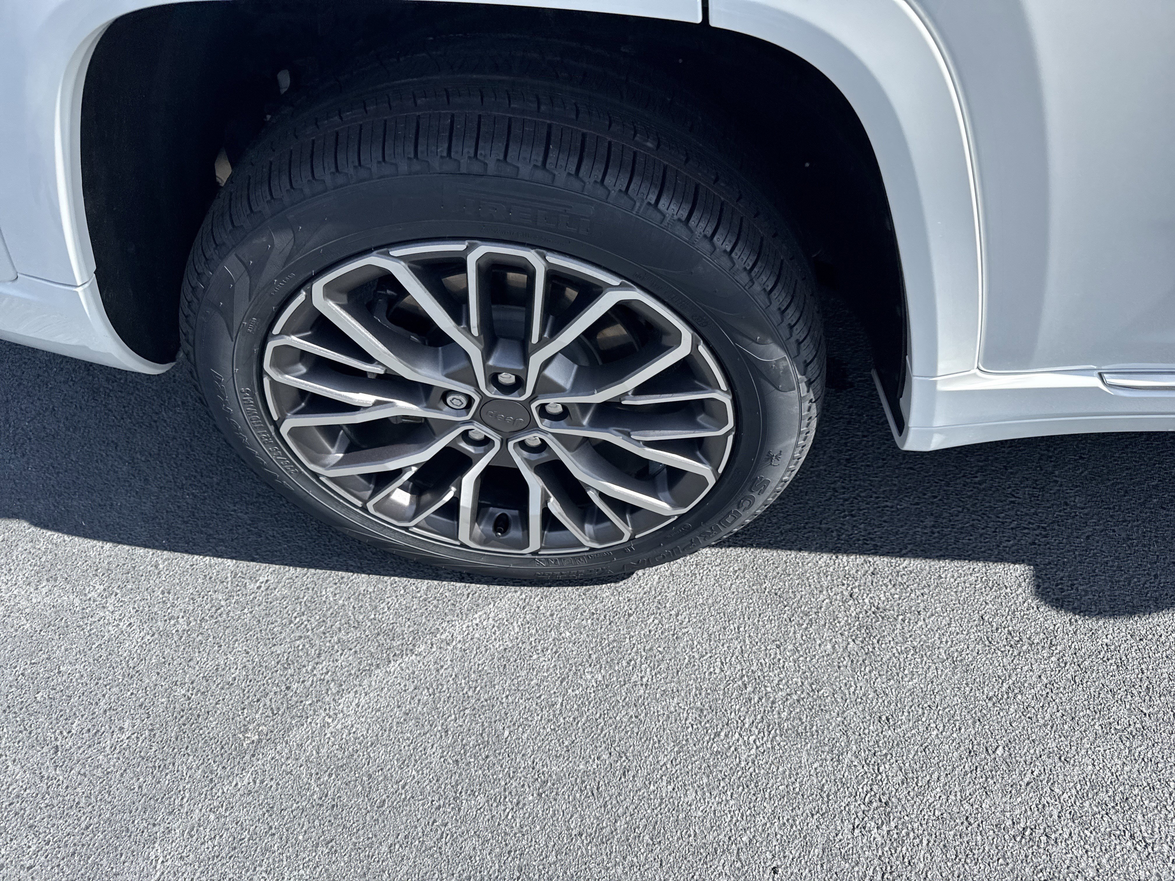Used 2025 Bright White Clearcoat Jeep Summit image 11