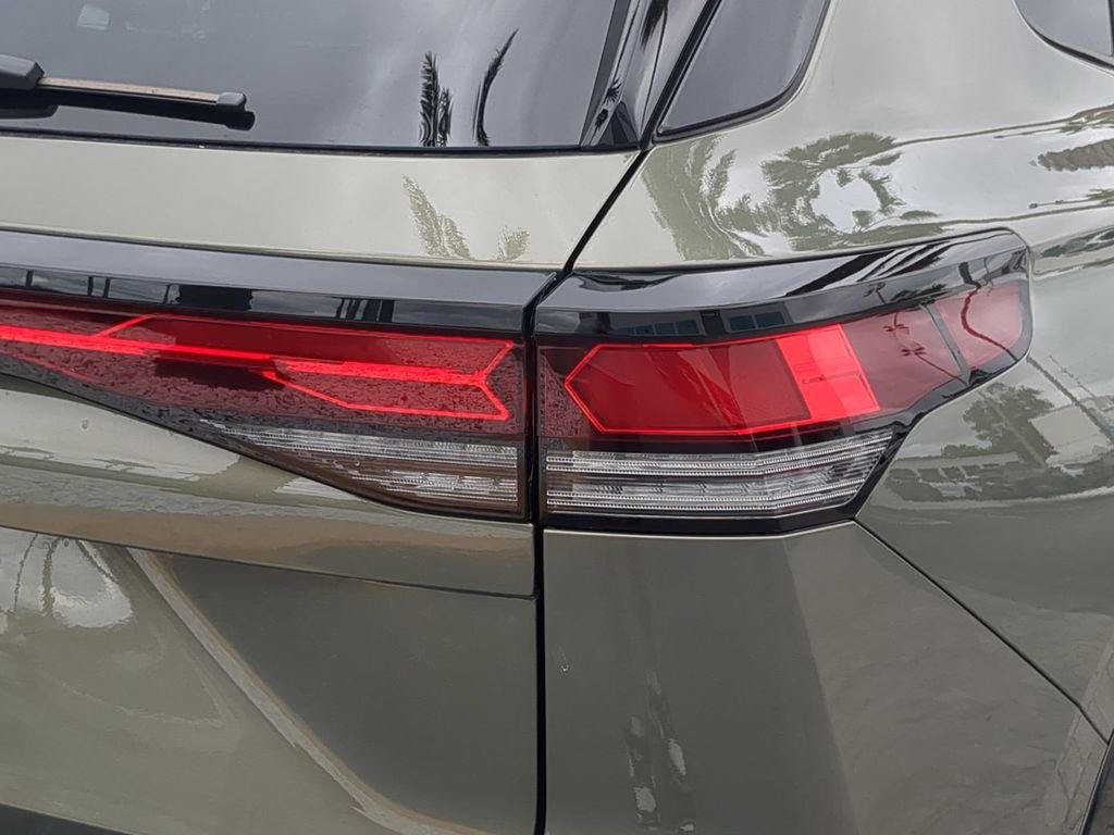 New 2026 Green Volkswagen 2.0T SE R-Line Black image 8