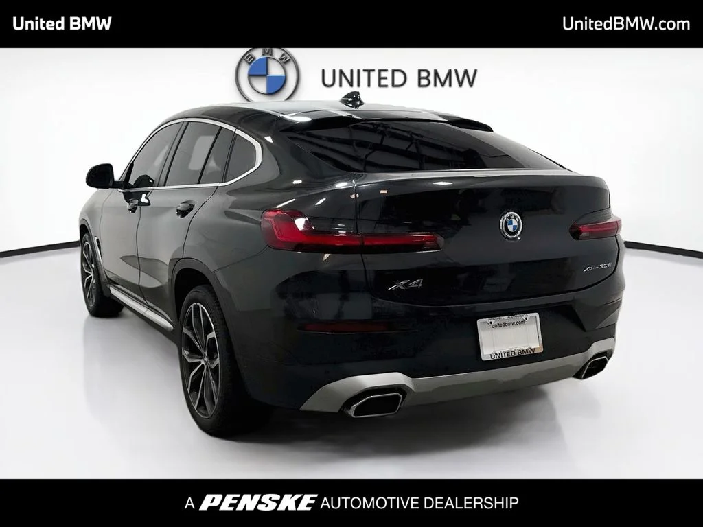 Used 2022 Dark Graphite Metallic BMW xDrive30i image 7
