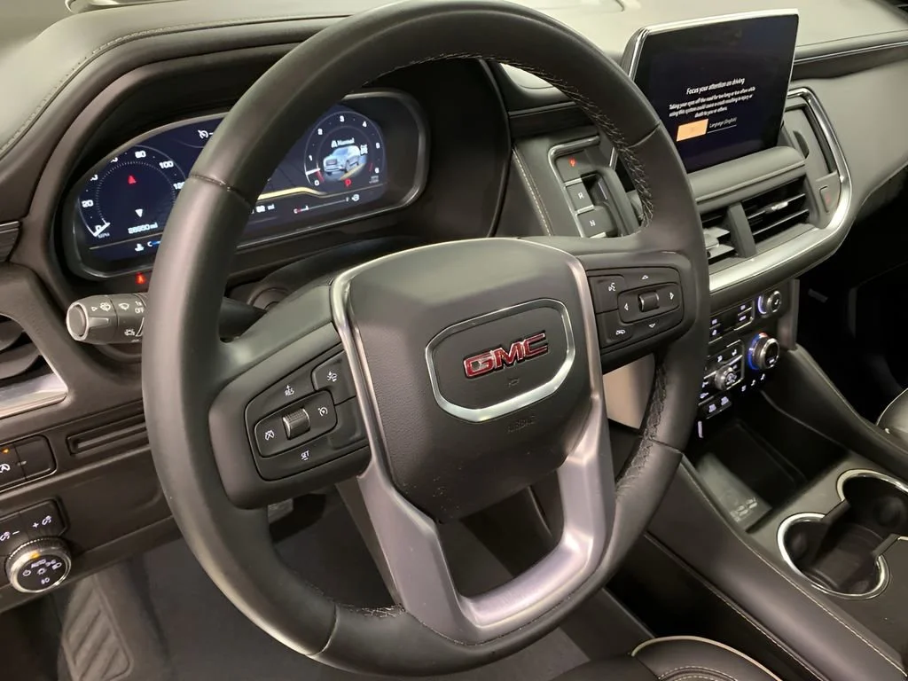 2023 GMC Yukon SLT - Photo 33