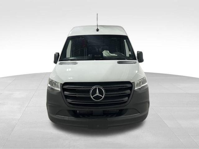New 2026  Mercedes-Benz Cargo 170 WB image 3