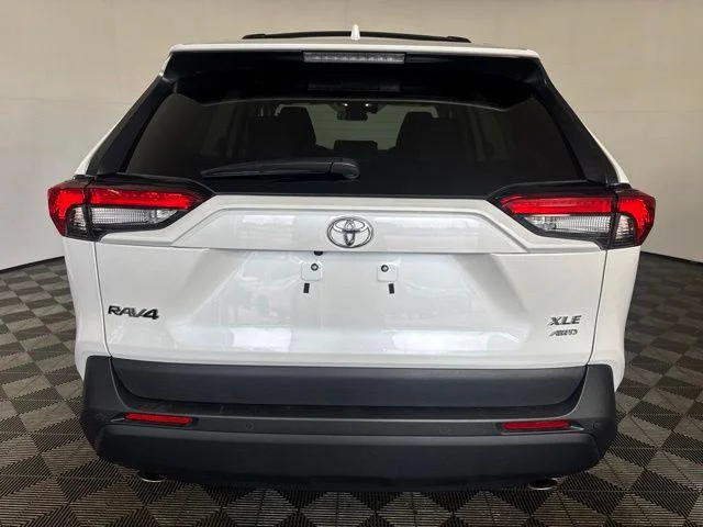 Certified Used 2024 WIND CHILL PEARL Toyota  image 22