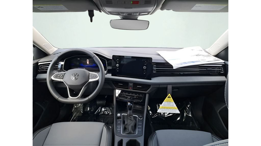 New 2026 Silver Volkswagen 1.5T SE image 15